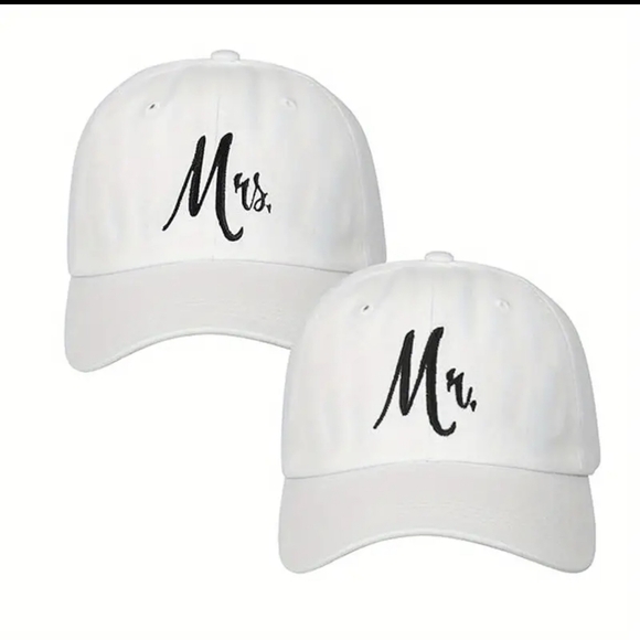 2 PCS Matching Mr. & Mrs. Baseball Caps, Bridal Gift, Newlywed Honeymoon Wedding - Picture 1 of 2